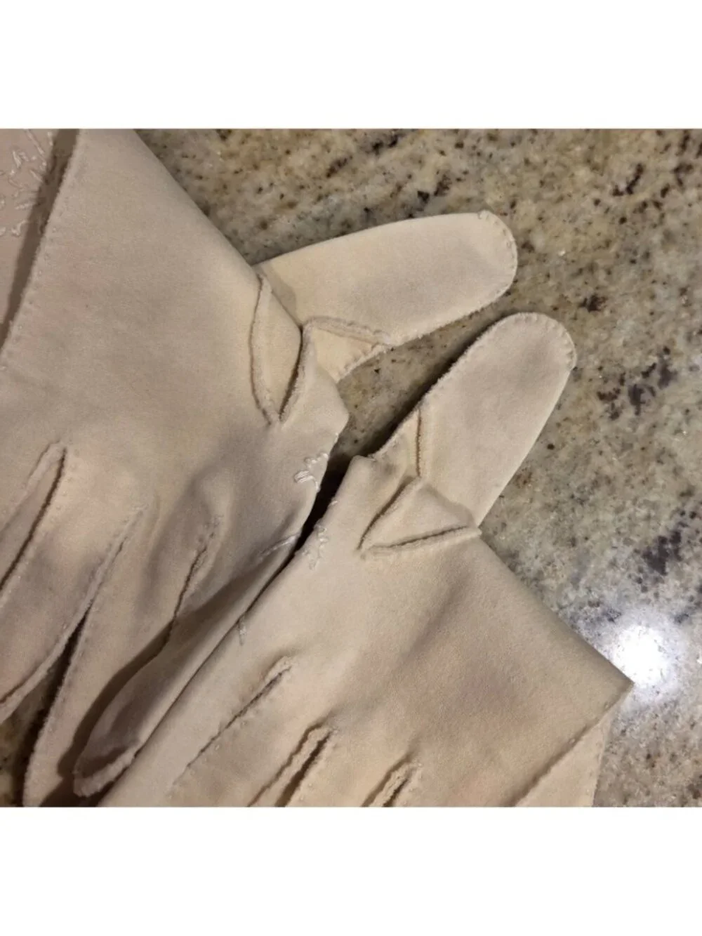 Vintage Womens Size S/M Cream Stretch Cotton Formal Gloves Embroidered Flower